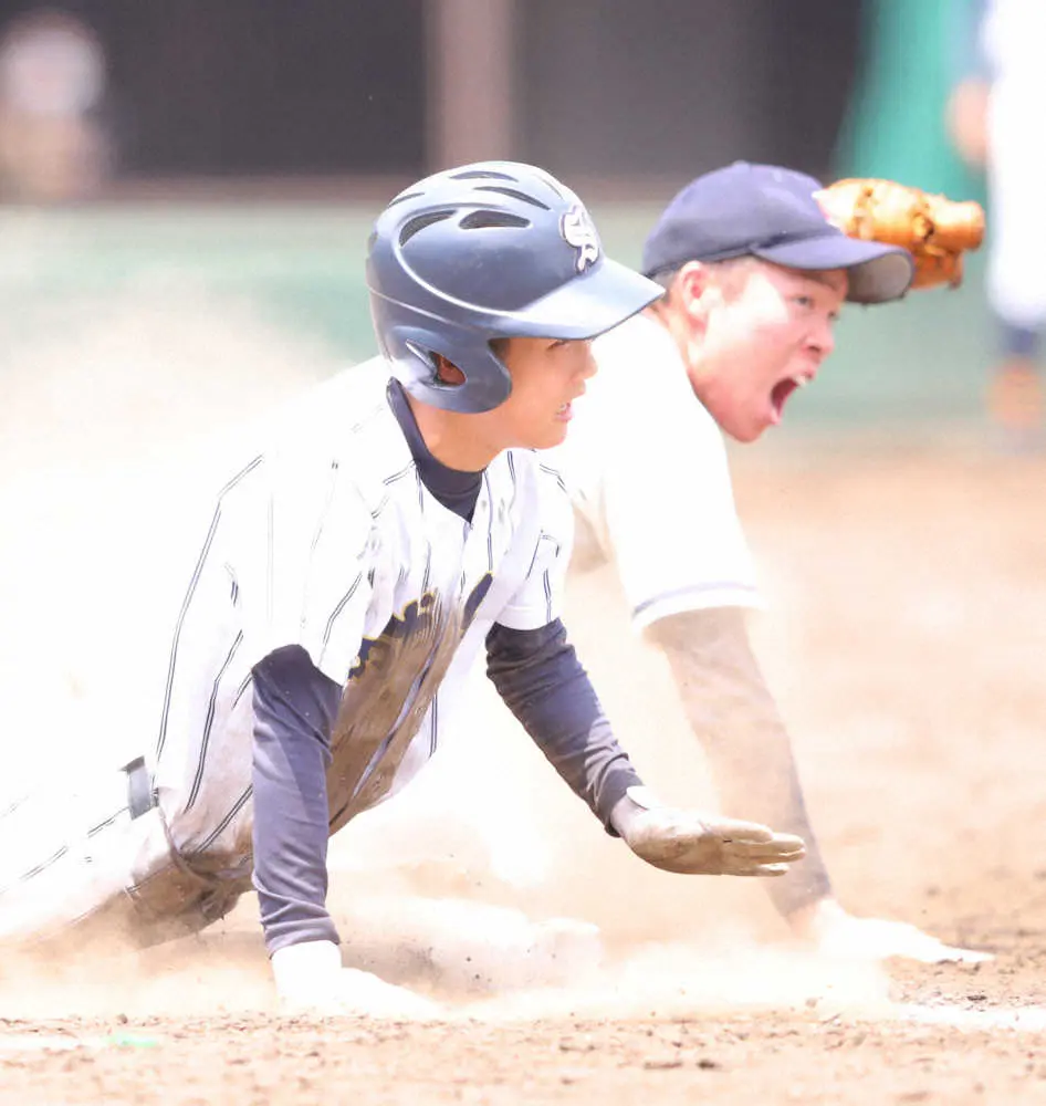 コロナ禍で出場辞退の城郷が鎌倉学園と対戦 7回コールド負けも笑顔で高校野球を引退 スポニチ Sponichi Annex 野球