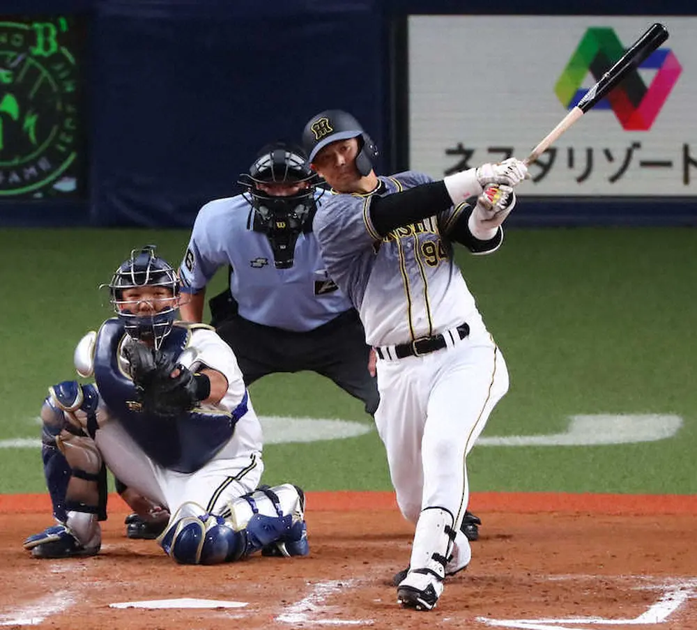 【画像・写真】トラ党お待たせ　出た！阪神・原口“今季1号”　149キロ撃ち、7回に逆転3ラン