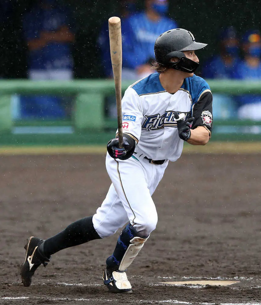 【画像・写真】勢い止まらぬ日本ハム・浅間、2戦連続猛打賞　甲子園出場の母校にエールも