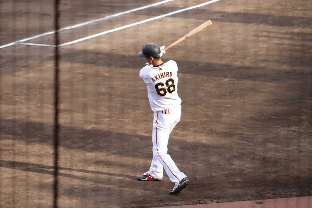 【画像・写真】2軍巨人―ヤクルト戦を江戸川球場で開催　秋広登場時に「江戸川ボーイズ出身」とサプライズアナウンス