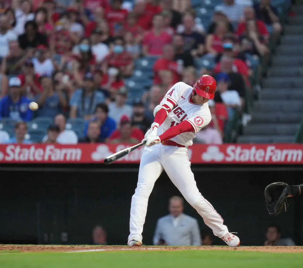【画像・写真】大谷翔平　3回に14試合ぶり38号中越え2ラン！8月初アーチで“直接対決”ゲレロに3本差