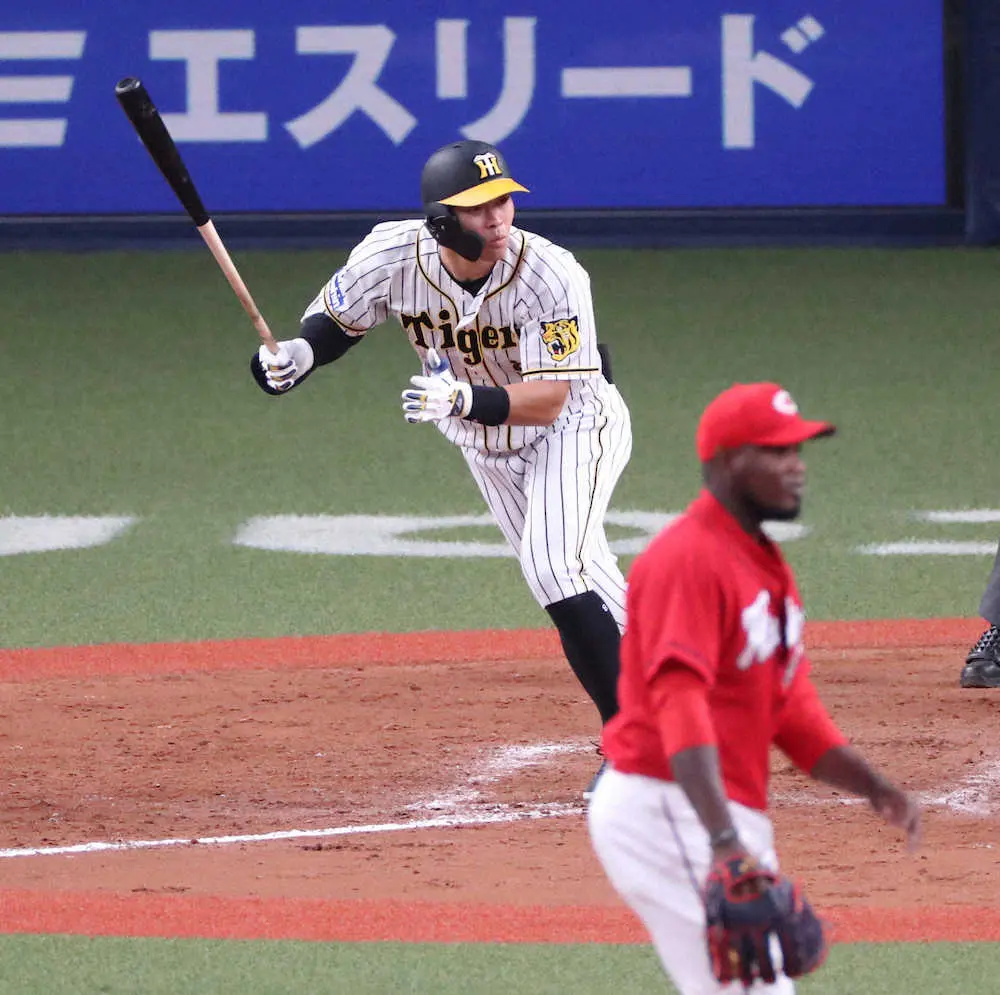 【画像・写真】阪神　後半戦も「希望」は佐藤輝のバット　9回のタイムリー含む3安打で気を吐く