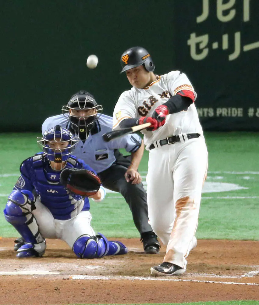 【画像・写真】巨人快勝でついに8差→0・5差！首位・阪神にプレッシャー　丸が逆転3ラン含む2発　岡本和も一発