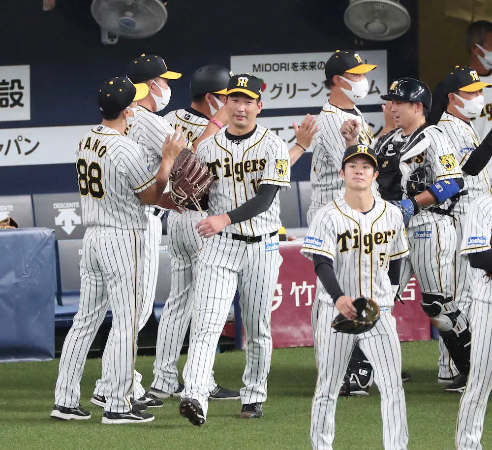 【画像・写真】阪神・矢野監督、後半戦勝ち越し発進に「いい形でまた火曜日からやれる」　広島に連勝で首位死守