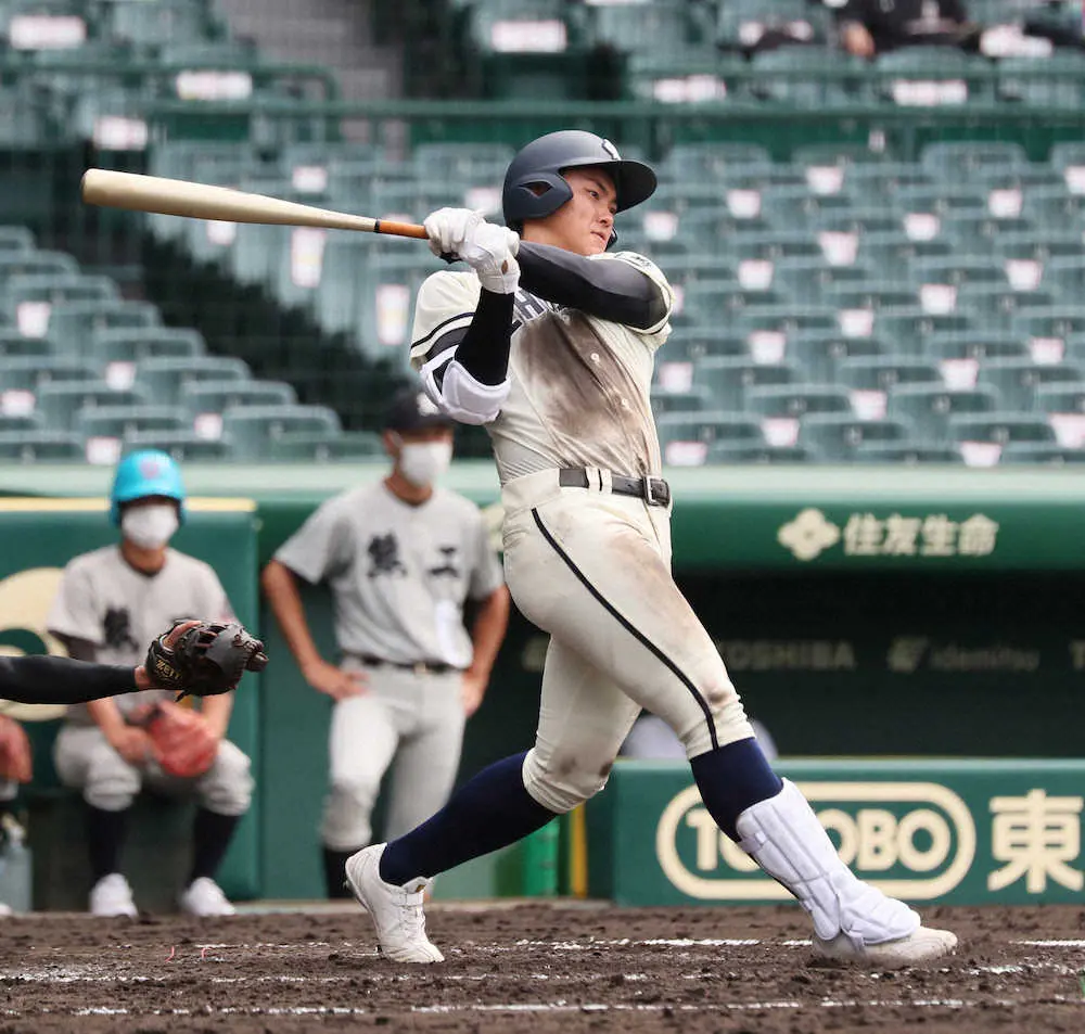 【画像・写真】長崎商　待ちに待った69年ぶり聖地1勝　6番・松井が躍動!同点打&決勝打「いいプレーができた」