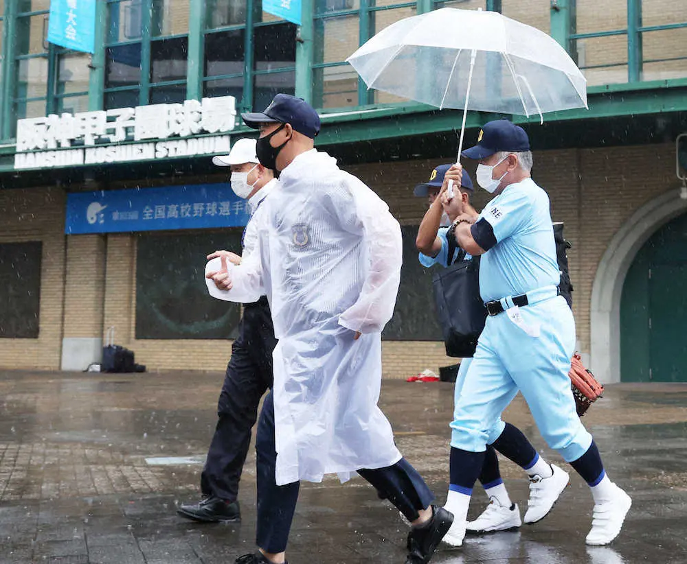 【画像・写真】近江・多賀監督　順延で62歳バースデーに試合　春山主将「1勝をプレゼントしたい」