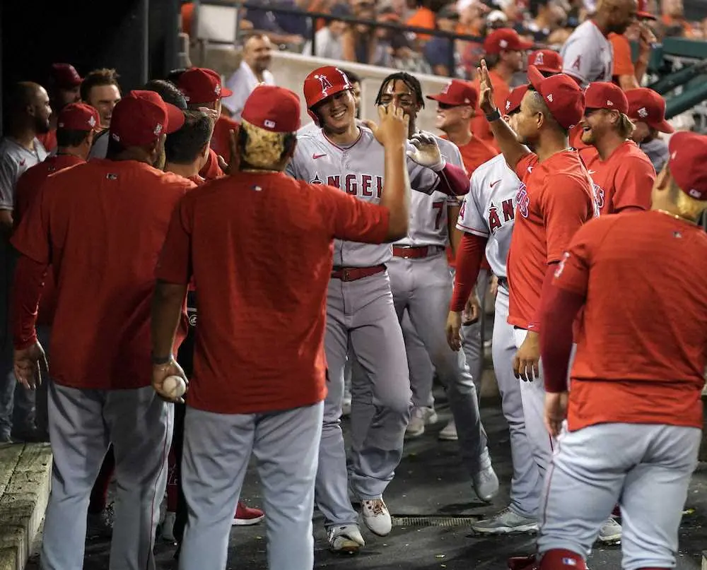 【画像・写真】大谷翔平　40号1番乗り！8回に4試合ぶりソロ弾でゲレロに5差、投は8回まで1失点、リアル二刀流出場