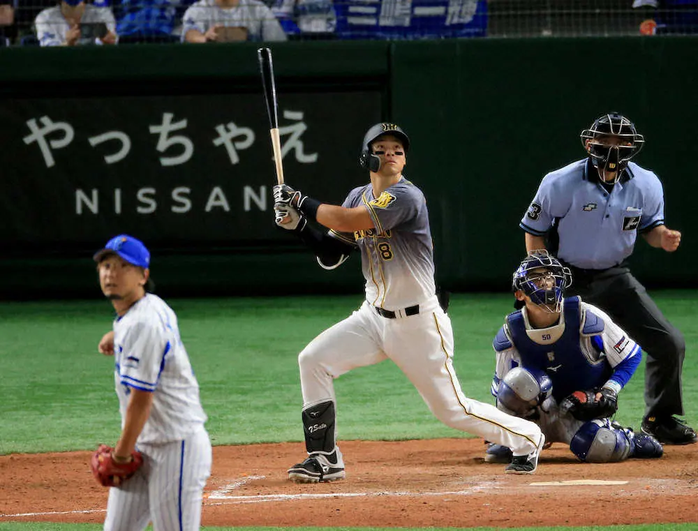 【画像・写真】阪神・佐藤輝　球団新人最多本塁打の23号に「自分のスイングをしてきた結果なんですごいうれしいです」
