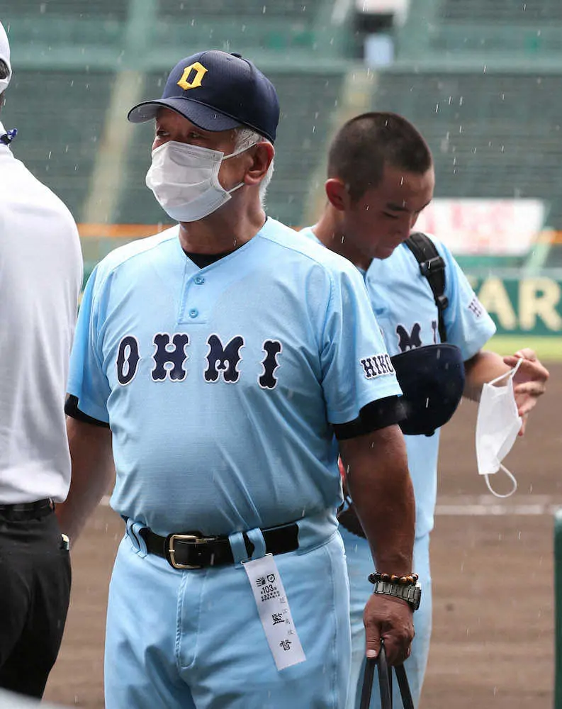 【画像・写真】近江　3年ぶり初戦突破！多賀監督「思い通りの試合が出来た。島滝のリードが投手の良さを引き出した」
