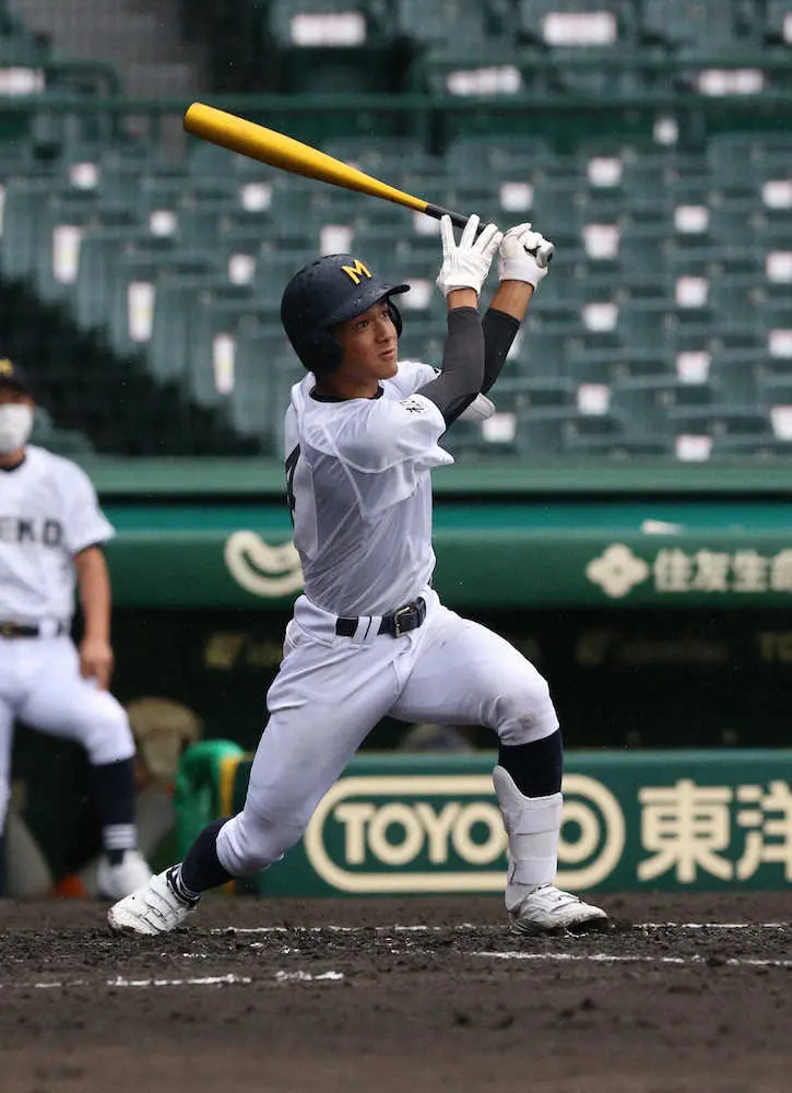 【画像・写真】三重　7年ぶり初戦突破　2年生エース上山が樟南を7安打完封　再三走者背負うも驚異の粘り