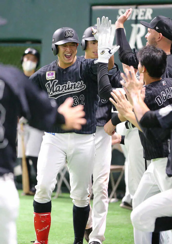 【画像・写真】ロッテ・佐藤都　9回代打2ランで逆転勝利貢献「率直に勝ちを決められる展開だったので嬉しい」