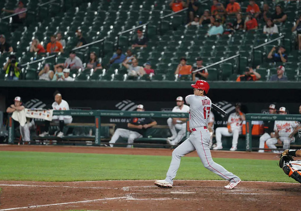 【画像・写真】大谷翔平　8回に2試合連続安打マーク！7点リードの3回はまさかの申告敬遠