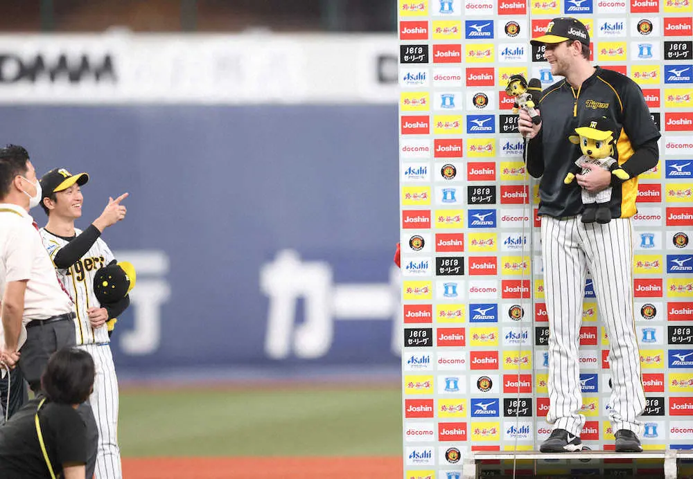 【画像・写真】「チカモト、ハンパナイッテ」　7勝目の阪神・ガンケル　援護弾の近本に“日本語”で感謝