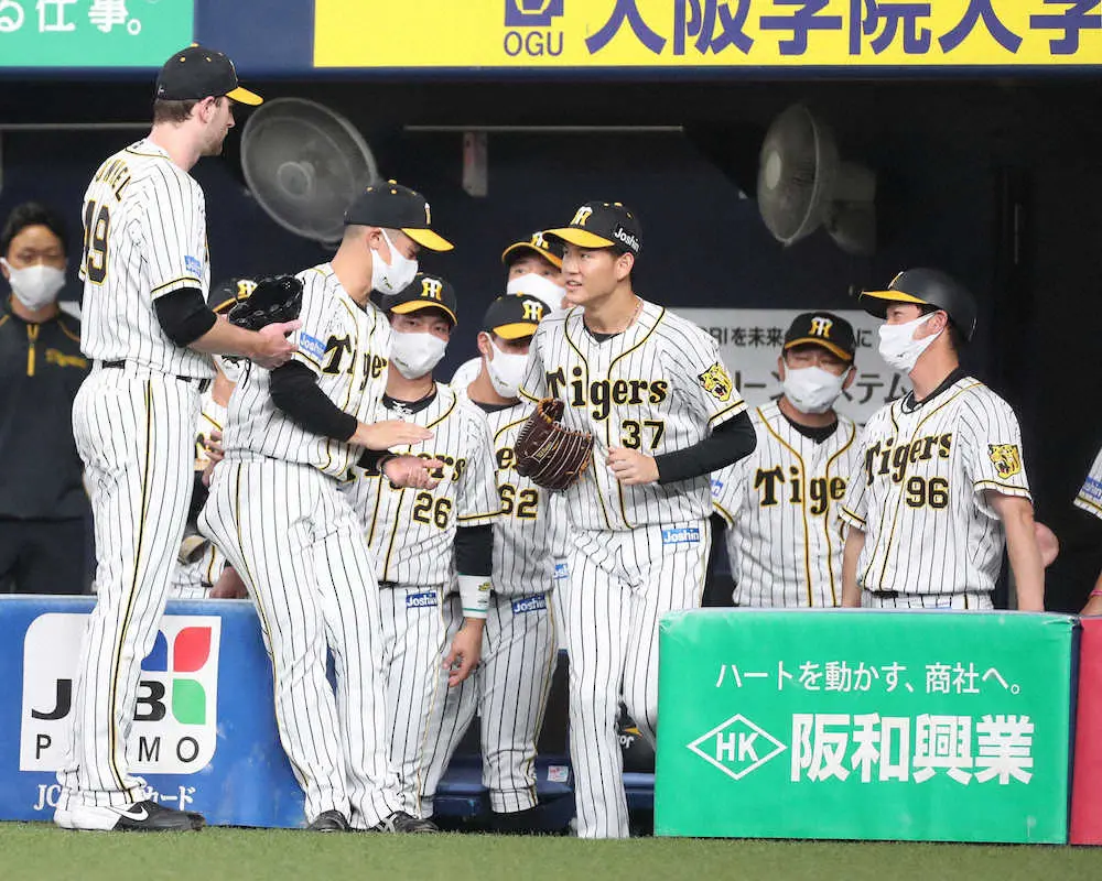 【画像・写真】阪神・及川　因縁のDeNA戦でリベンジ成功「今日はしっかりと抑えられた」　先発のガンケルを好救援
