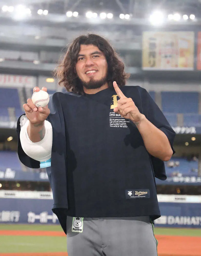 【画像・写真】オリ新外国人・バルガス来日初勝利　“縁ある”中嶋監督「投げっぷりがいい。非常にうれしい投球」
