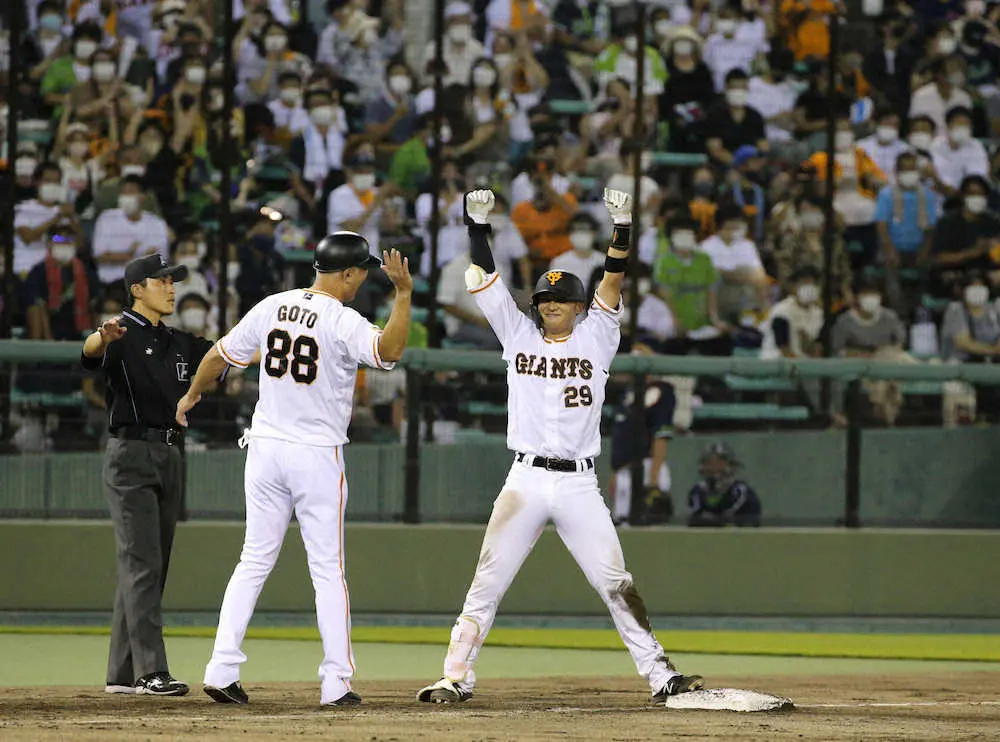【画像・写真】巨人・吉川　地元“初凱旋”で3安打4打点の大活躍!サイクル安打達成にも大手