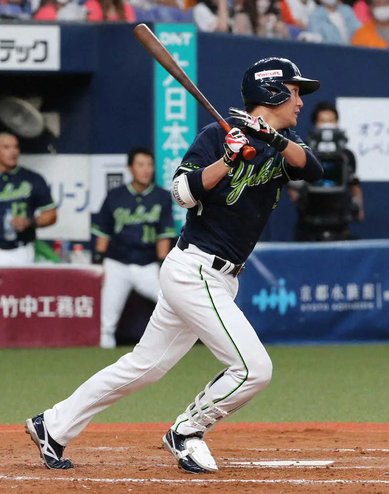 【画像・写真】ヤクルト・川端　“勝負強すぎ”9回タイムリー　代打打率は驚異の・358「とにかく三振しないように」