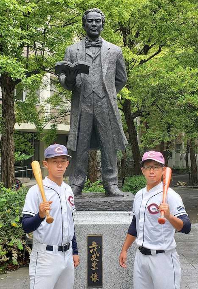 大阪市大最後のシーズンで優勝を誓う主将の赤木（右）と斉藤