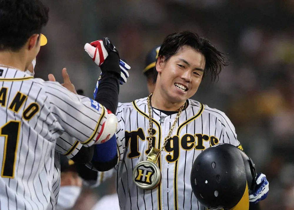 【画像・写真】阪神・梅野　5回に逆転の3号2ラン　難敵・高橋から今季24イニング目で甲子園初得点奪う