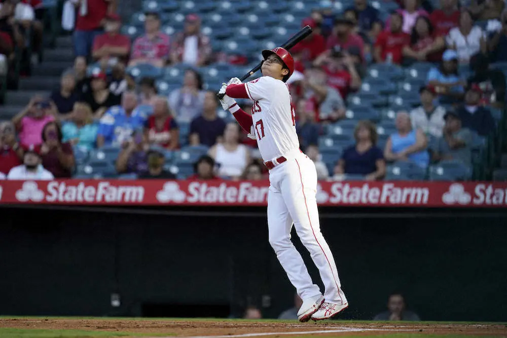 【画像・写真】大谷翔平　第3打席の見逃し三振　球審の判定に観客からブーイング