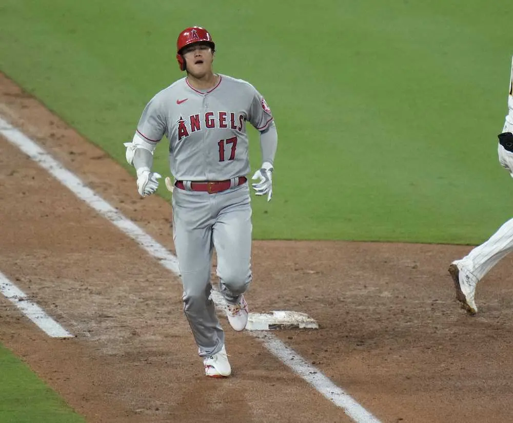 【画像・写真】大谷翔平　8回に代打で内野安打！3試合10打席ぶり安打　代打安打は97日ぶり今季2度目