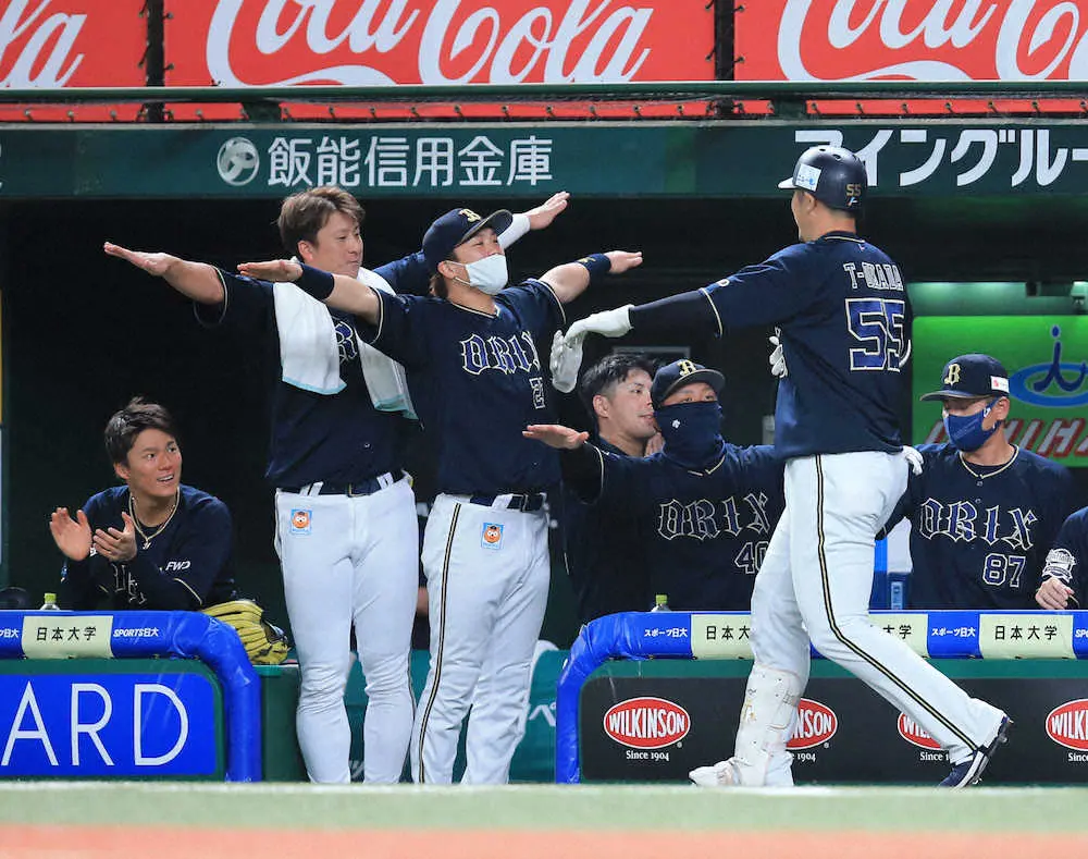 【画像・写真】由伸助けるT－岡田弾　帰ってきたオリの大砲が2カ月ぶりの11号ソロ「もっと援護できるように」