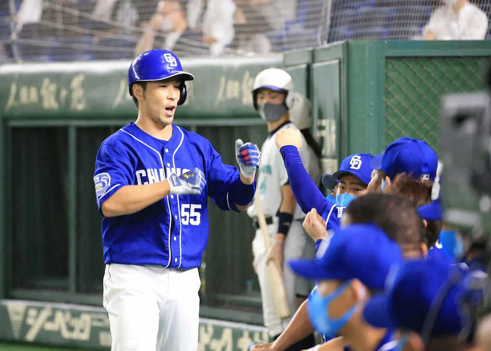【画像・写真】中日　一発攻勢の主役は京田だ　先頭打者弾など、自身初の1試合2発で高橋KO「後ろにつなぐ気持ちで」