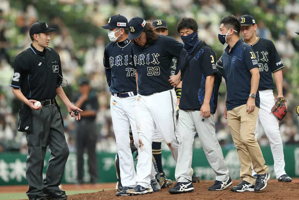 【画像・写真】オリックス・バルガス　5回途中で緊急降板　左脇腹付近に違和感を訴え、大事を取って交代