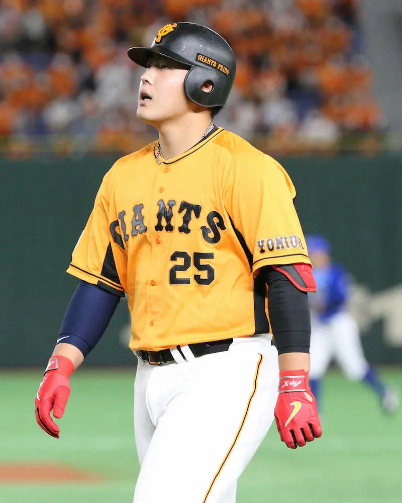 【画像・写真】巨人　前日浮上の2位から再び3位転落　主砲・岡本和、併殺打と2度の3球三振で15打席連続ノーヒット