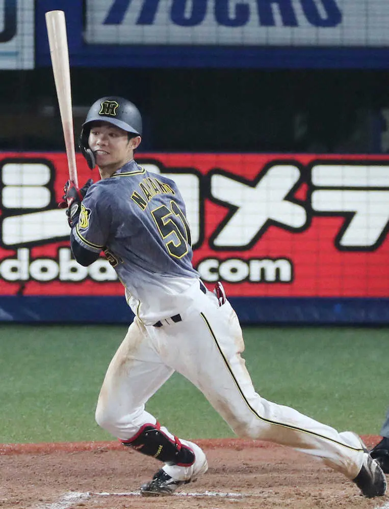 【画像・写真】頭部死球に負けず！　阪神・中野　次打席で闘魂タイムリー「何とかチームに勢いを」