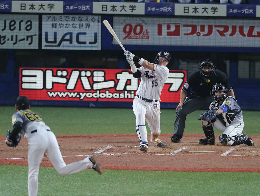 【画像・写真】ヤクルト・村上、通算99号で清原超え最年少大台王手!試合は連夜の9回モヤモヤも…高津監督気迫に応えた