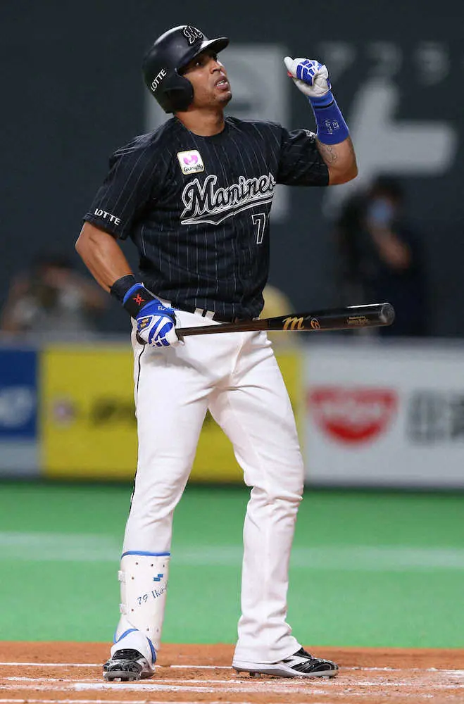 【画像・写真】ロッテ・マーティン　右足中間楔状骨骨折でレギュラーシーズン絶望的