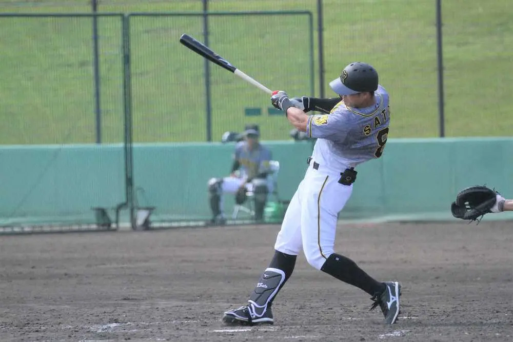 【画像・写真】阪神・佐藤輝　お待たせ！23日1軍昇格　貧打&首位陥落のチーム救う　2軍戦一発締めで準備完了