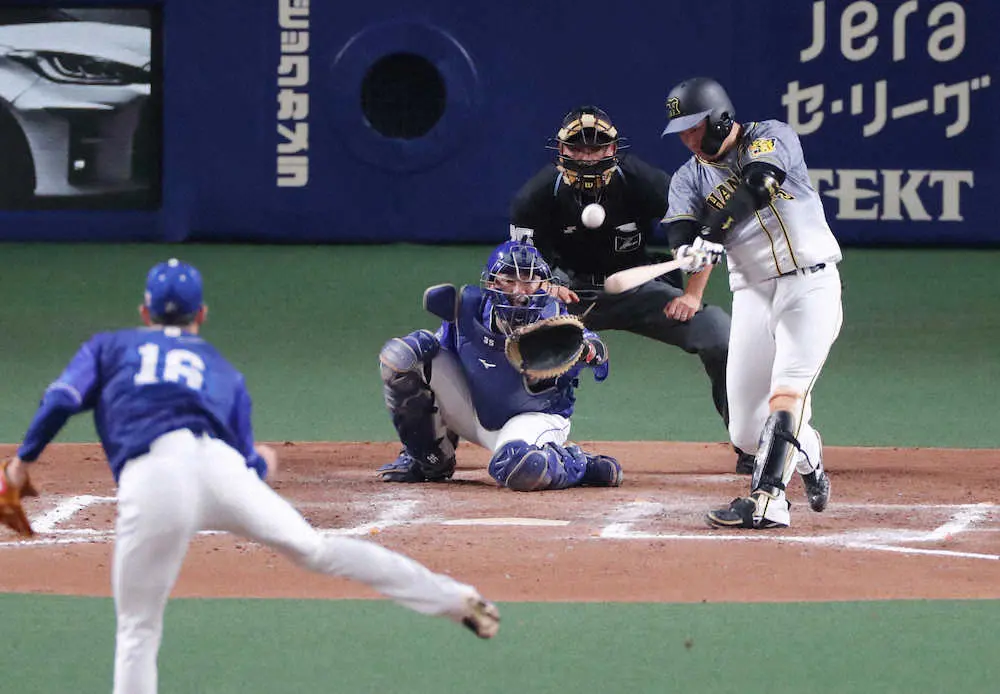 【画像・写真】阪神・大山　同点の8回に2点適時打　前日まで得点圏17打数連続無安打の男が意地の一打