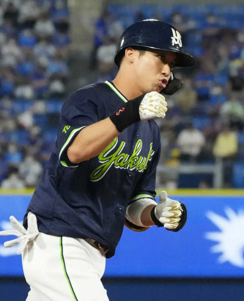 【画像・写真】ヤクルト、山田弾で堅首！　金メダル思い出の地・ハマスタで54日ぶり　6連勝は高津政権で初