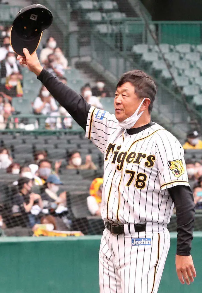 【画像・写真】阪神・平田2軍監督「賢一が良いことを言ってくれた」引退の中田が後輩に語りかけた「コーンの話」とは
