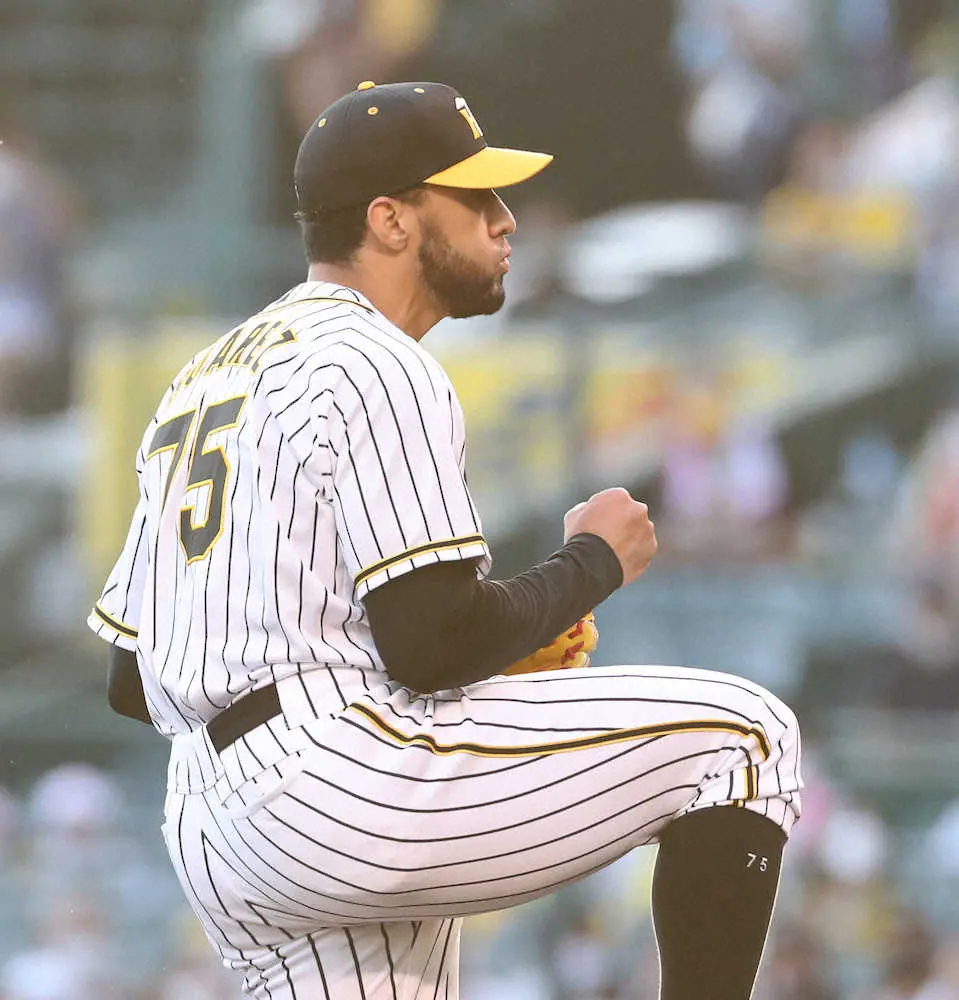 【画像・写真】阪神・スアレス「これからも共に頑張っていきたいね」　史上初の兄弟同日セーブ、V争うヤクルトの兄を祝福