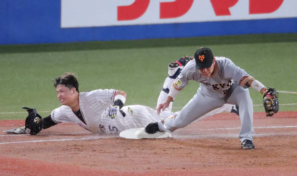 【画像・写真】ヤクルト・村上　先制呼んだ気迫ヘッスラ！高津監督「全力で1点を取りにいっている証拠」