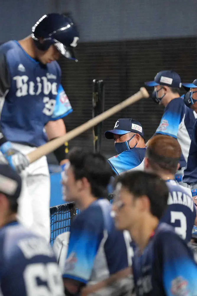 左手首違和感の森欠場響く 西武 わずか1安打で11度目零敗 辻監督 最後まで全力で戦います スポニチ Sponichi Annex 野球
