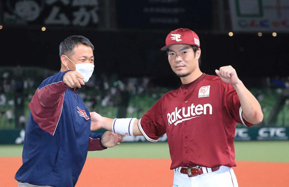 【画像・写真】楽天・島内、3連勝導く9回千金V打！お立ち台では“島内節”「ハイ、振り返りました」