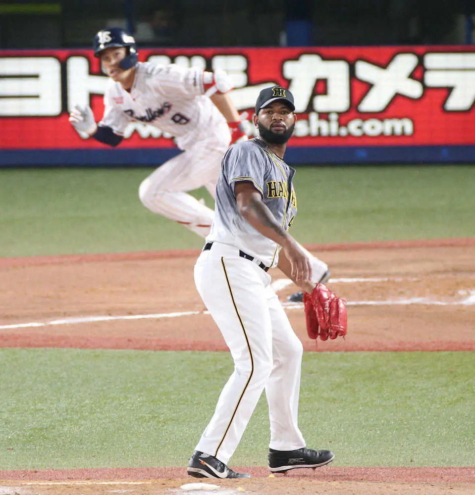 【画像・写真】阪神　4回から救援陣必死の継投も振るわず　馬場、及川、小川、アルカンタラで痛すぎる4失点