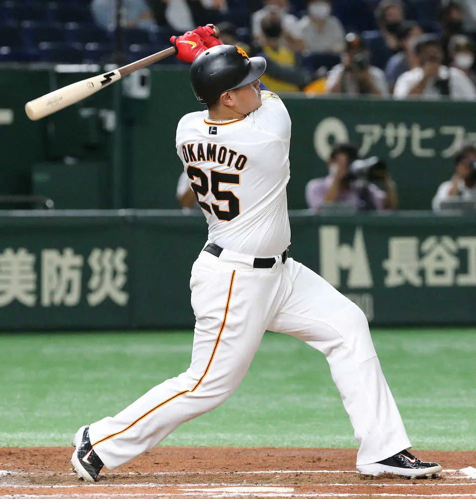 【画像・写真】巨人・岡本和、16戦ぶり打点となる先制犠飛　38本塁打で並ぶ村上と2打点差に