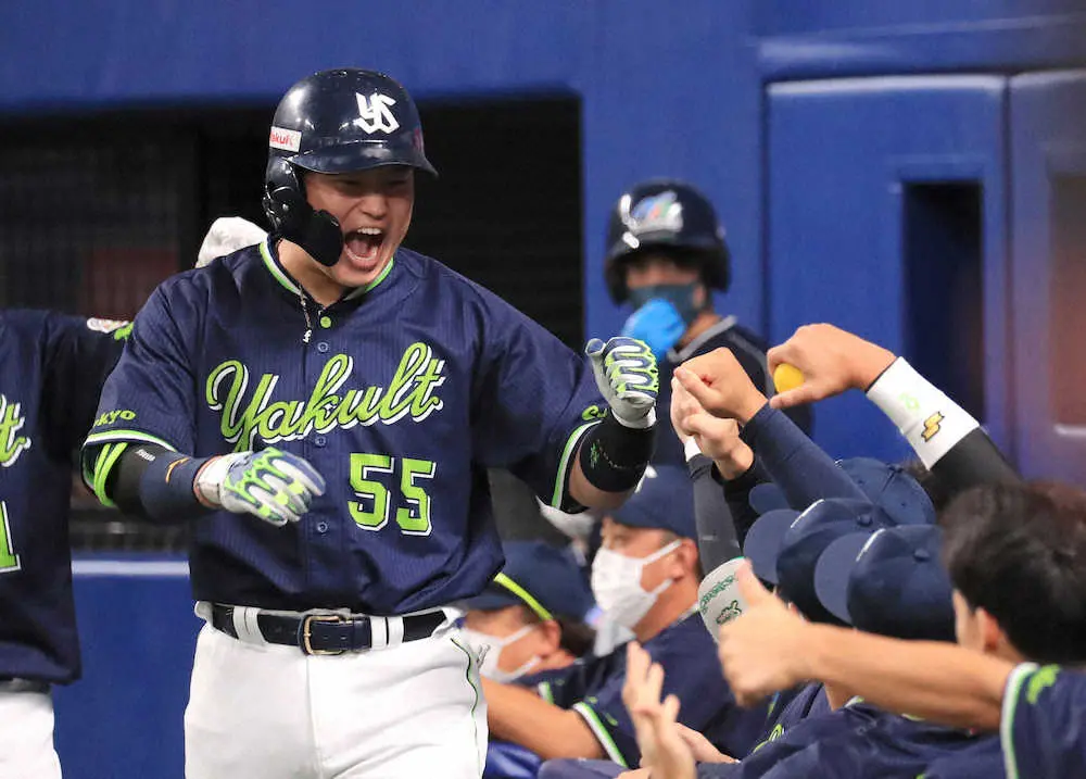 【画像・写真】ヤクルト　逆転勝ちでM8!村上　14試合ぶり39号で打点と2冠「いやもう、久しぶりすぎて…」