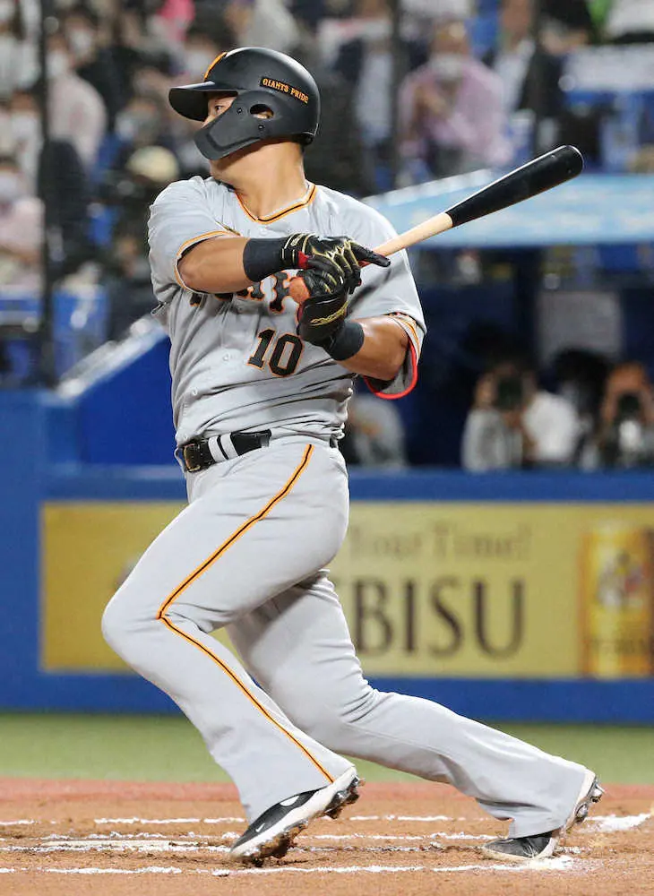 【画像・写真】巨人・中田翔が1点差に迫る3号ソロ　2度の登録抹消を経て再登録後初アーチ