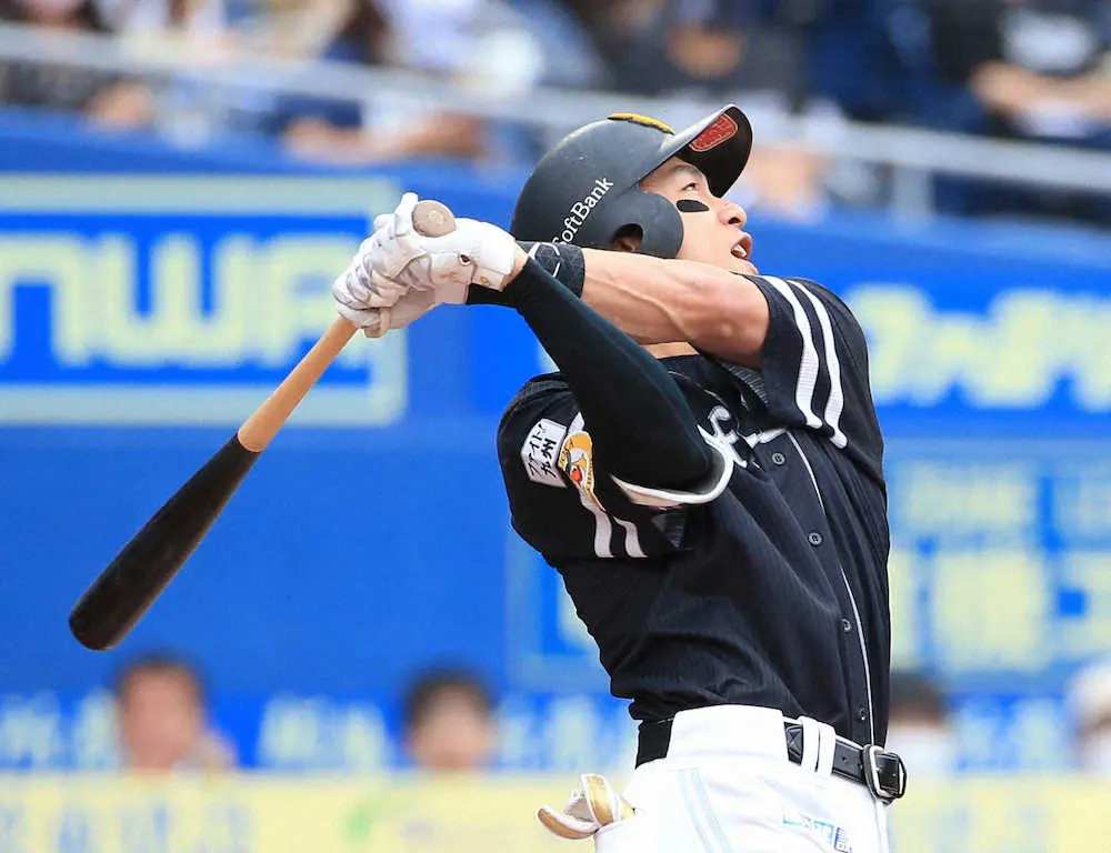 【画像・写真】ソフトバンク・柳田が28号3ラン　20試合ぶり、33歳初アーチに「久しぶりにいいスイング」
