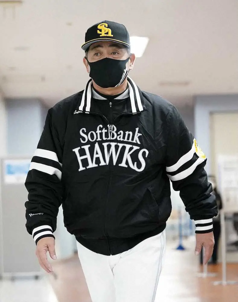 【画像・写真】ソフトバンク・工藤監督　残り5試合逆転CSへ“元気トリオ”甲斐&栗原&ギータに期待
