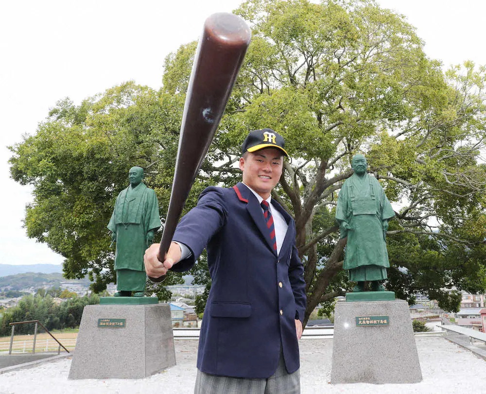 【画像・写真】阪神ドラ4前川に指名あいさつ「目の前のことをコツコツ」先輩の巨人・岡本超え目指す！