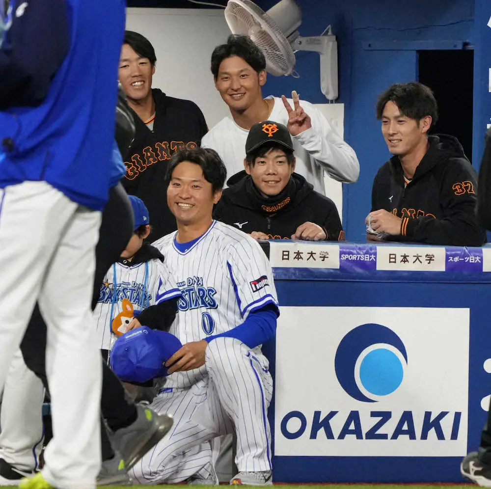 【画像・写真】今季で引退のDeNA・中井　古巣・巨人相手に有終ヒット「幸せでした」