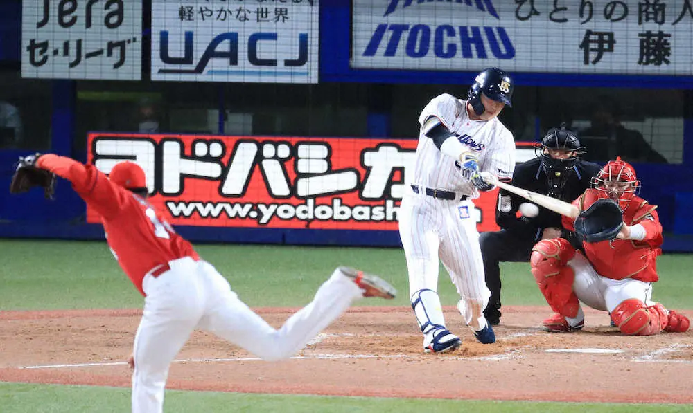 【画像・写真】ヤクルト村上が7試合ぶり打点！　主砲の12打席ぶり安打で反撃開始　逆転勝ちならV王手