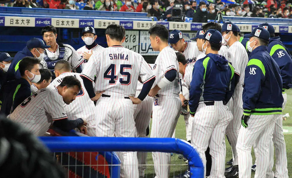 【画像・写真】ヤクルト痛恨1敗！　塩見のタイムリーエラーから7回一挙7失点　虎ととうとう0・5ゲーム差に